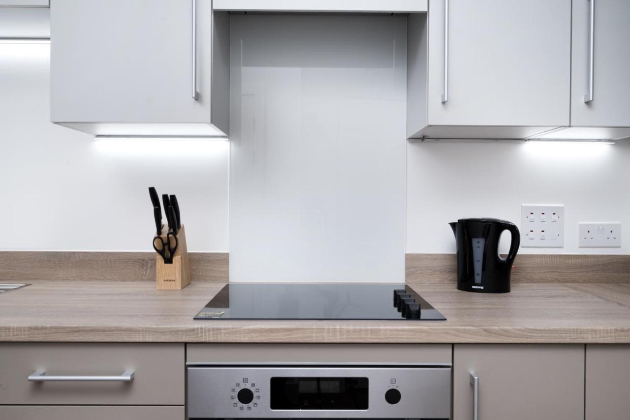 Modern Studios And Apartments At Barking Wharf In London Exteriör bild